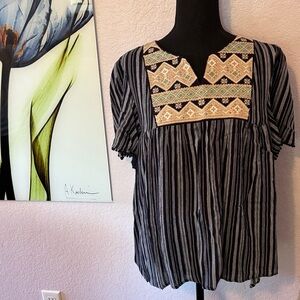 Women’s blouse shirt size medium